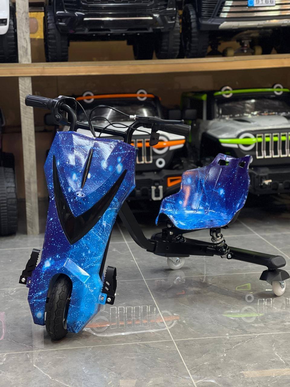 481254346_1069184991914459_4697701698011037314_n.jpg سكوتر كهربائي للاطفال BD-010A - الصورة 1