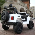 ⁦سيارة كهربائية للاطفال Jeep Wrangler ريموت كنترول - ابيض FT-938⁩ - الصورة ⁦7⁩