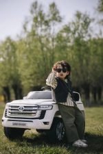 ⁦سيارة كهربائية للأطفال 2199A - ابيض⁩ - الصورة ⁦9⁩